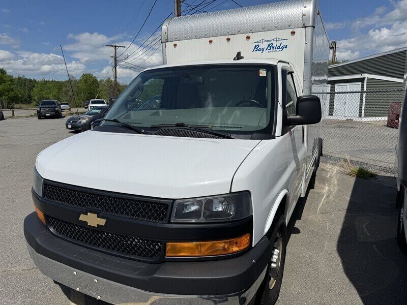 2021 CHEVROLET Express