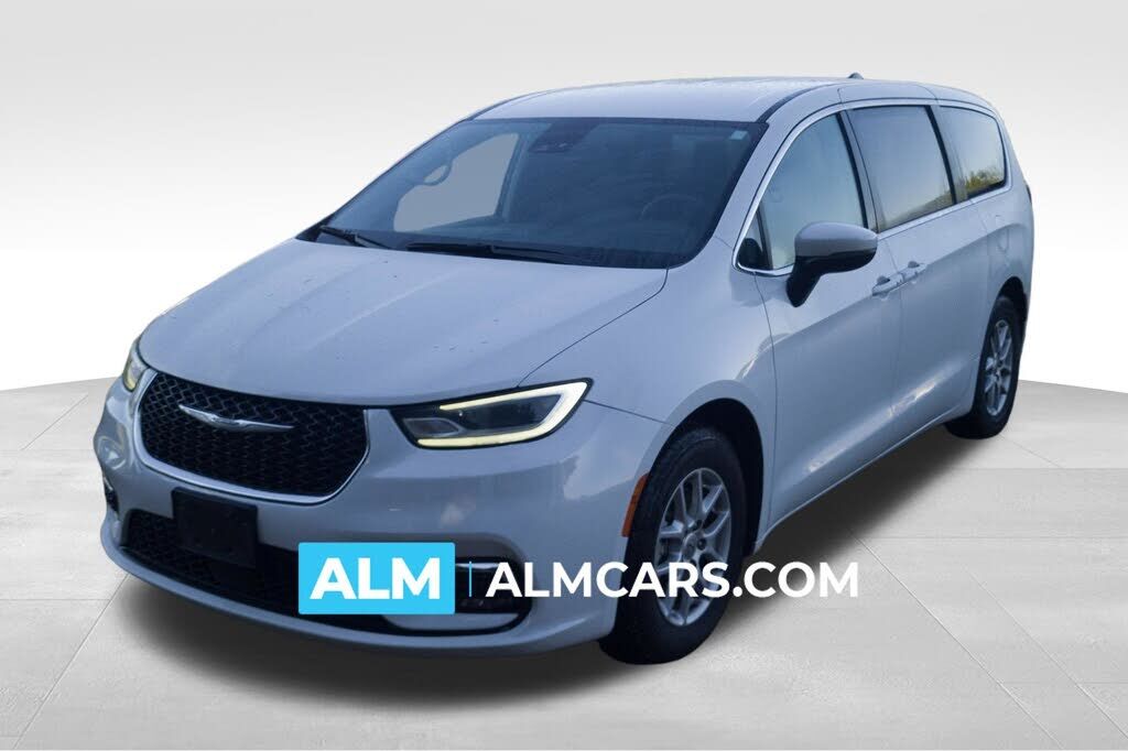 2023 CHRYSLER Pacifica