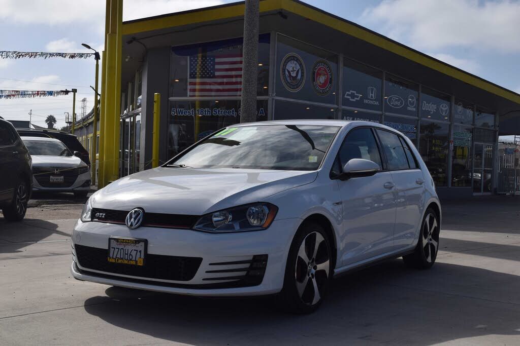 2017 VOLKSWAGEN Golf GTI