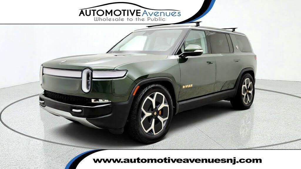 2024 RIVIAN R1S