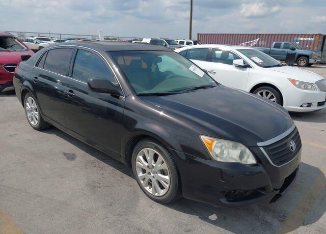 2010 TOYOTA Avalon