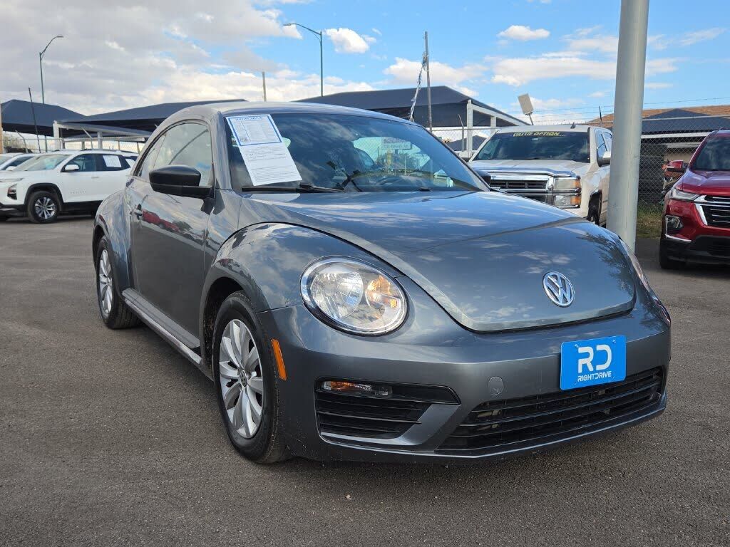 2017 VOLKSWAGEN Beetle