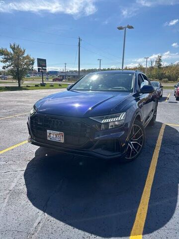 2023 AUDI Q8