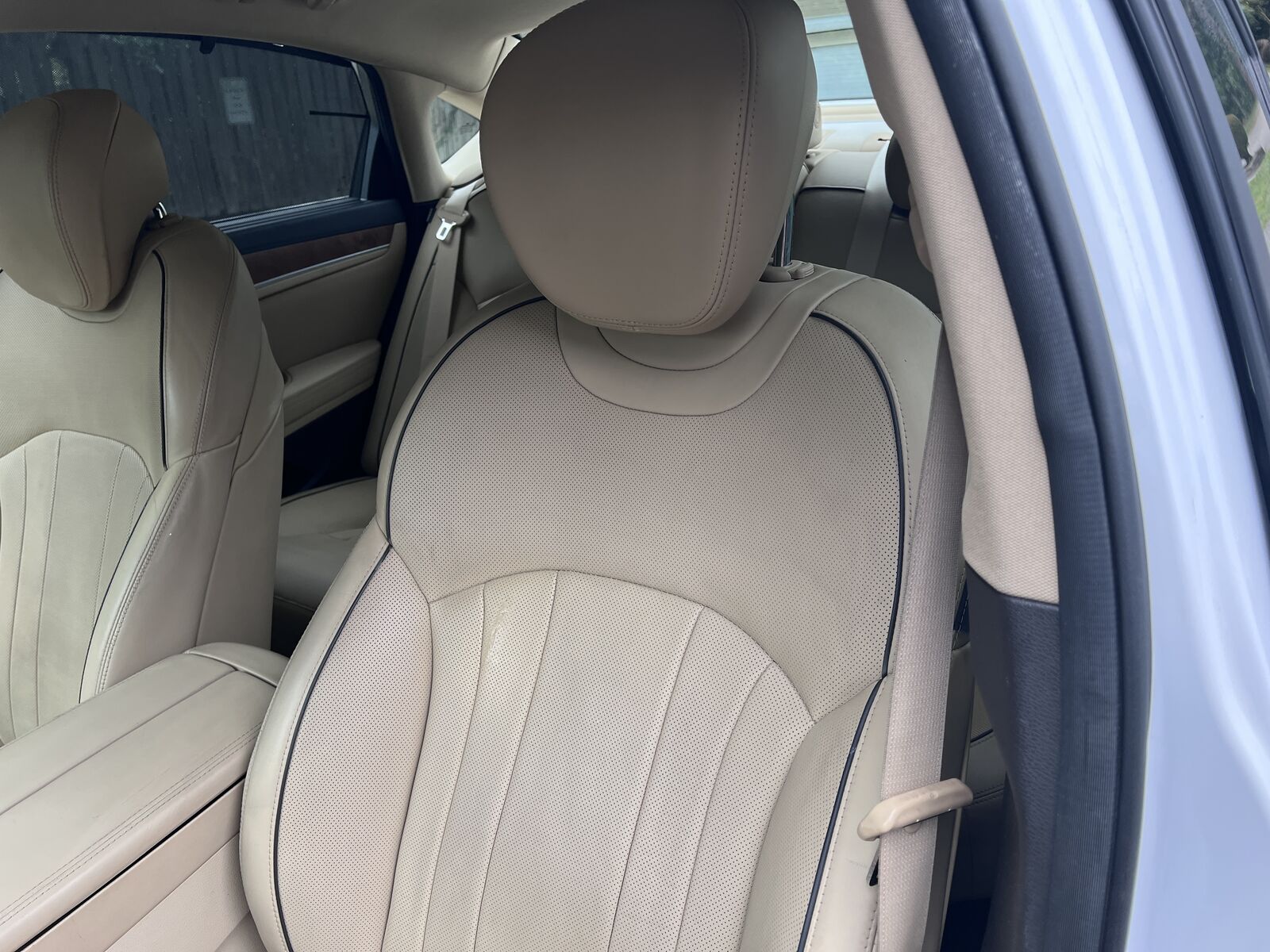2015 HYUNDAI Genesis