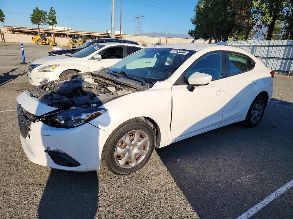 2015 MAZDA Mazda3