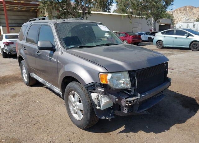 2010 FORD Escape
