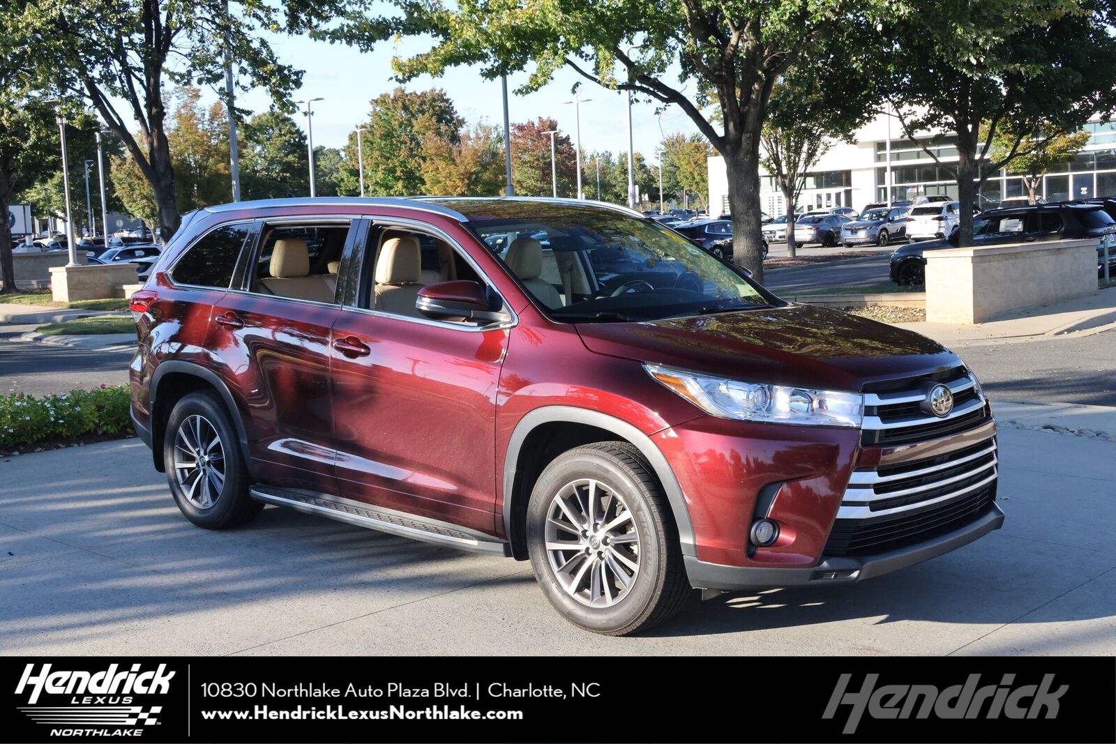 2017 TOYOTA Highlander