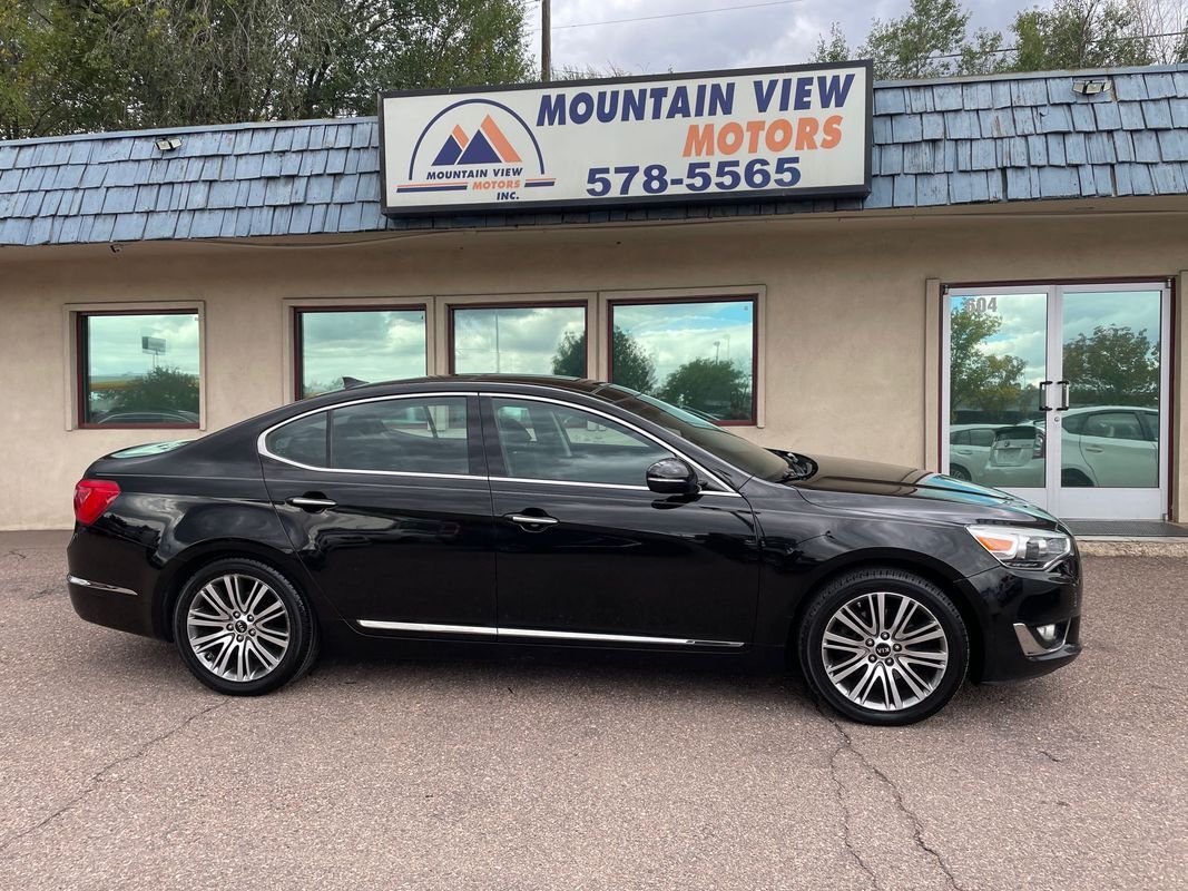 2015 KIA Cadenza