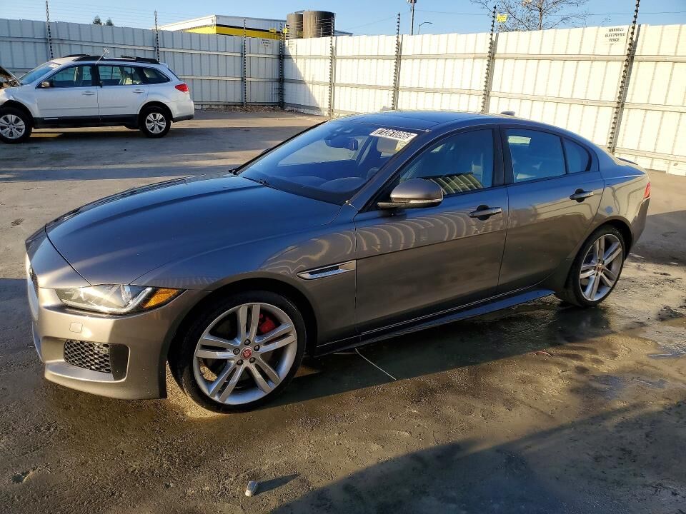 2018 JAGUAR XE