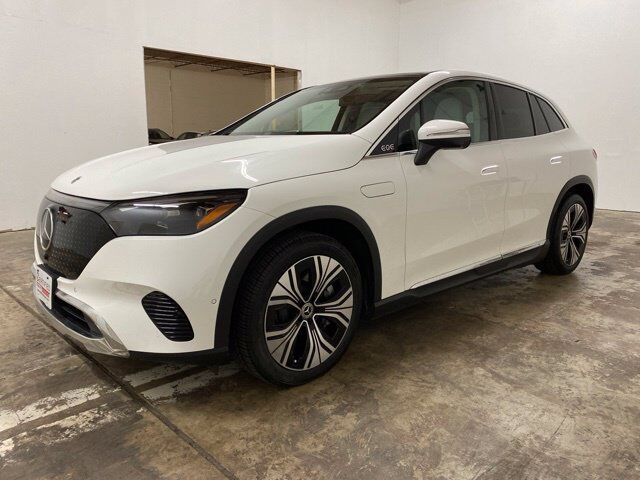 2023 MERCEDES-BENZ EQE-Class SUV