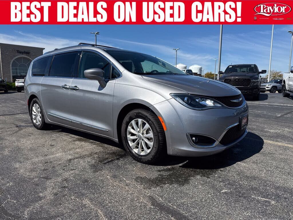 2018 CHRYSLER Pacifica