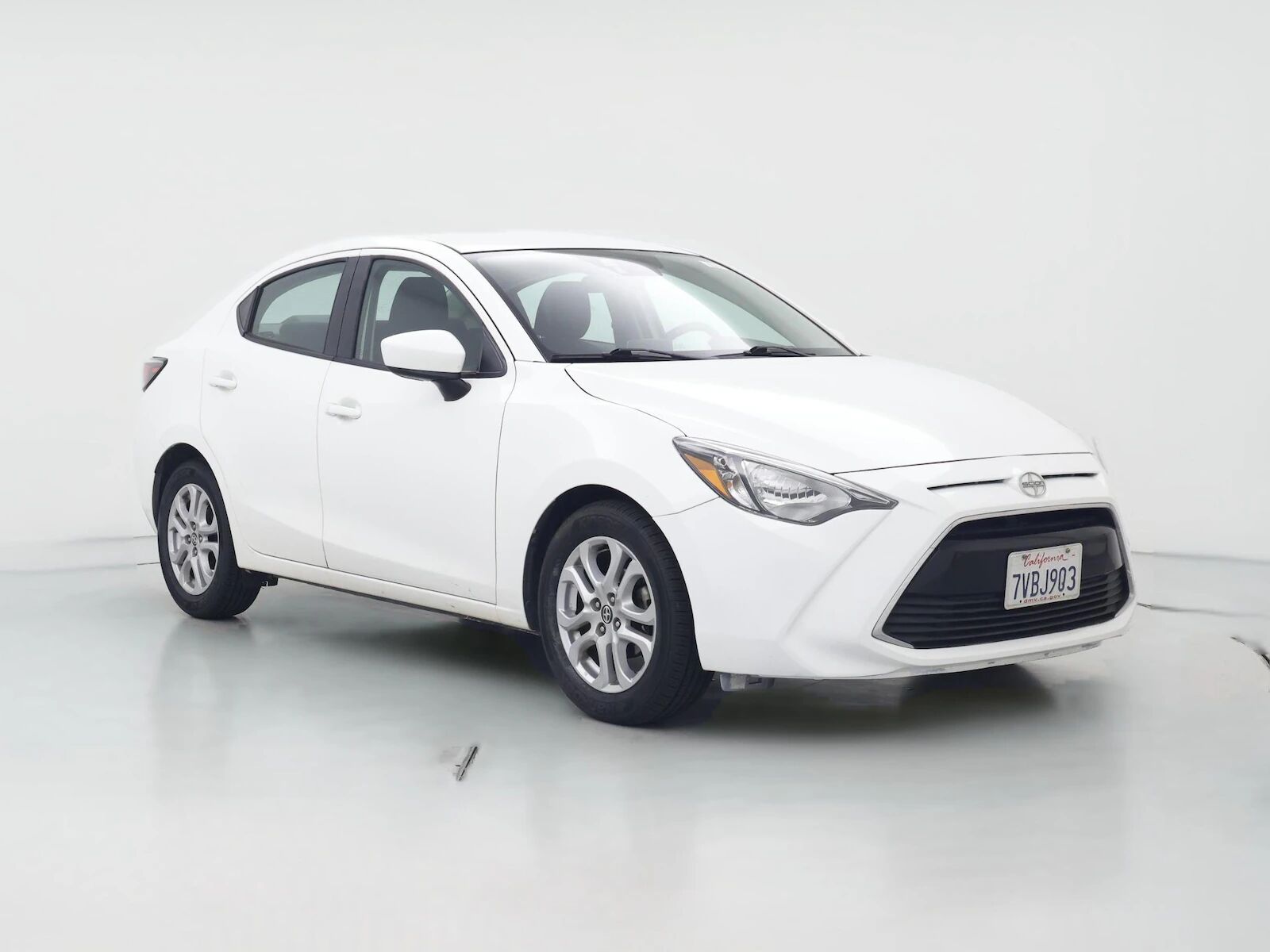 2016 TOYOTA Scion