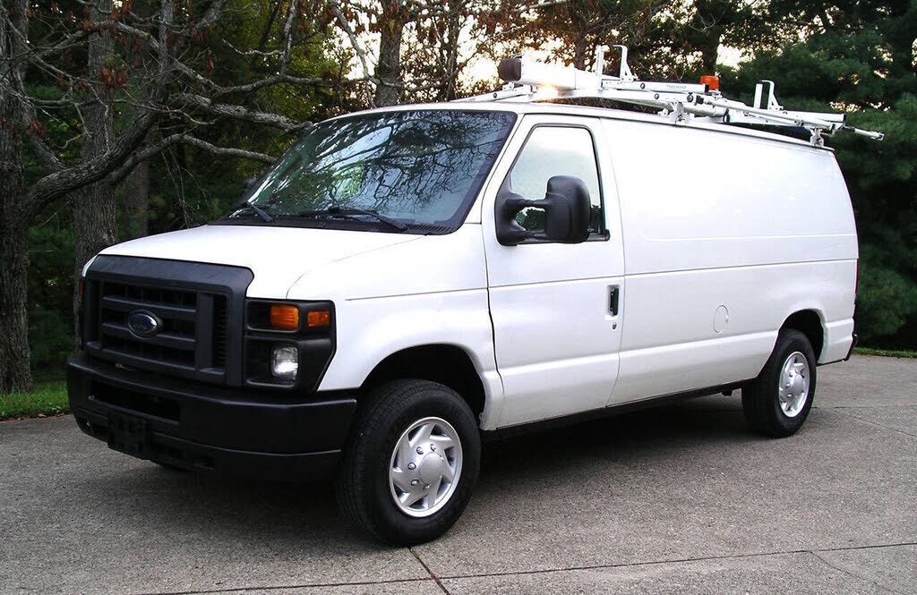 2013 FORD E-150
