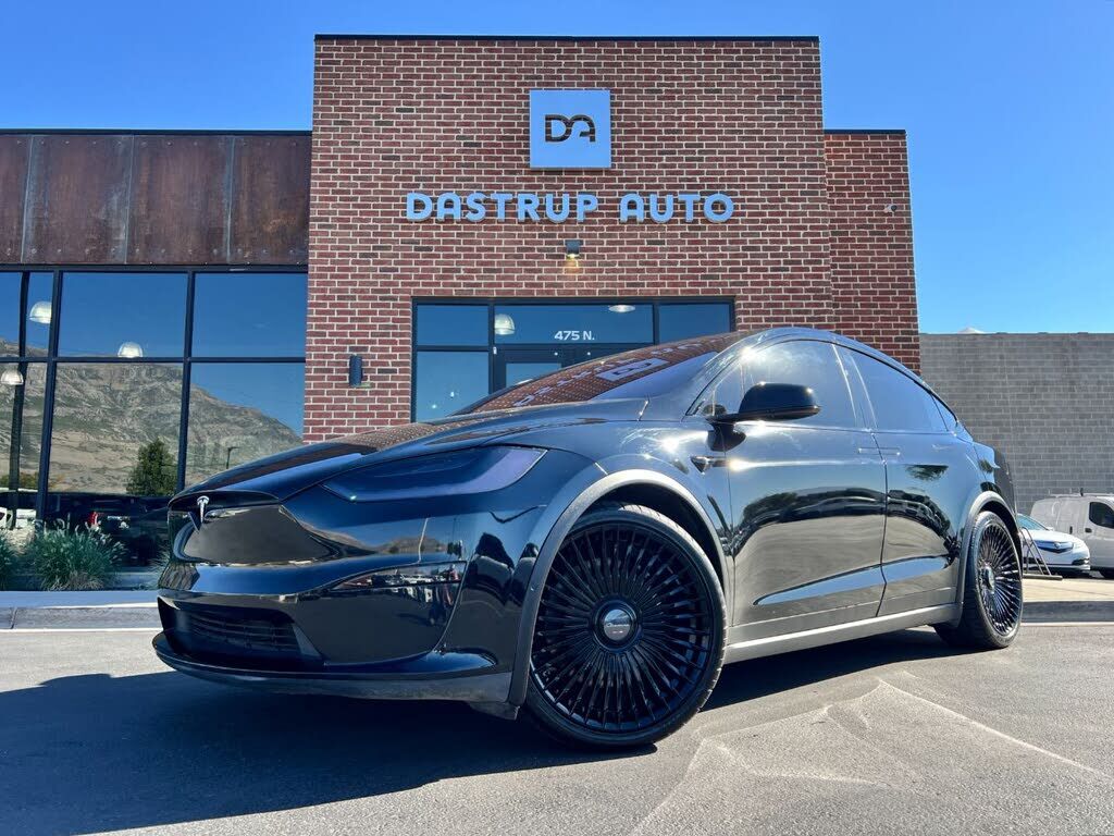 2023 TESLA Model X