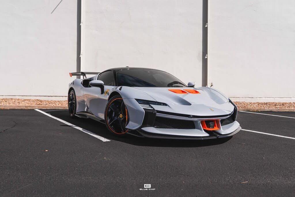 2025 FERRARI SF90