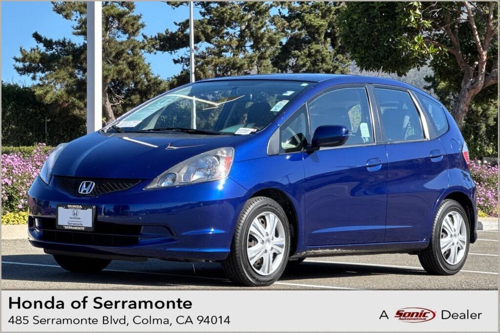2012 HONDA Fit