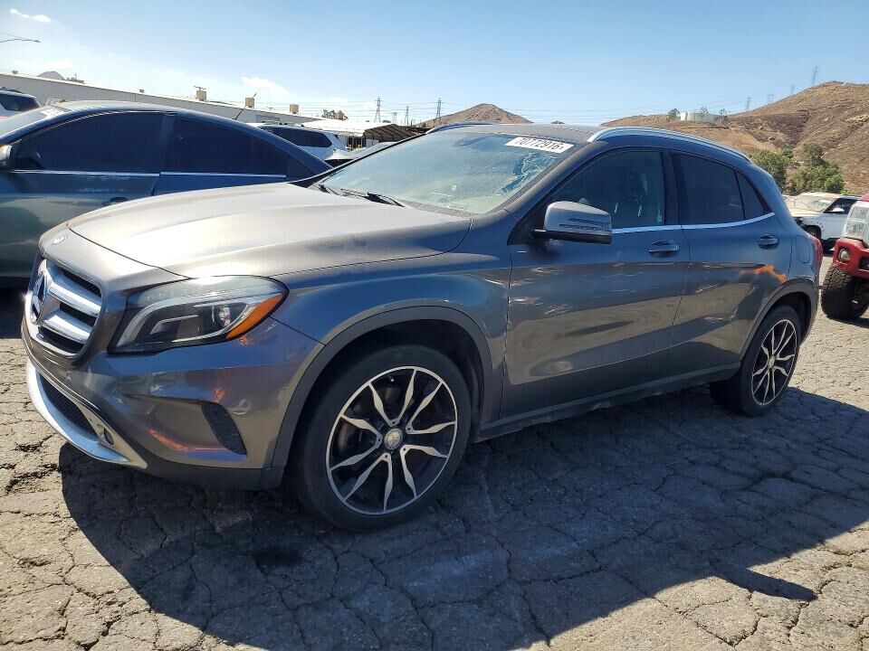 2015 MERCEDES-BENZ GLA-Class