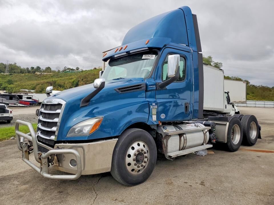 2020 FREIGHTLINER Cascadia
