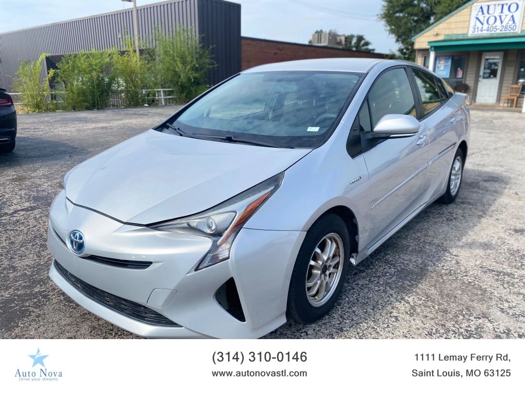 2016 TOYOTA PRIUS