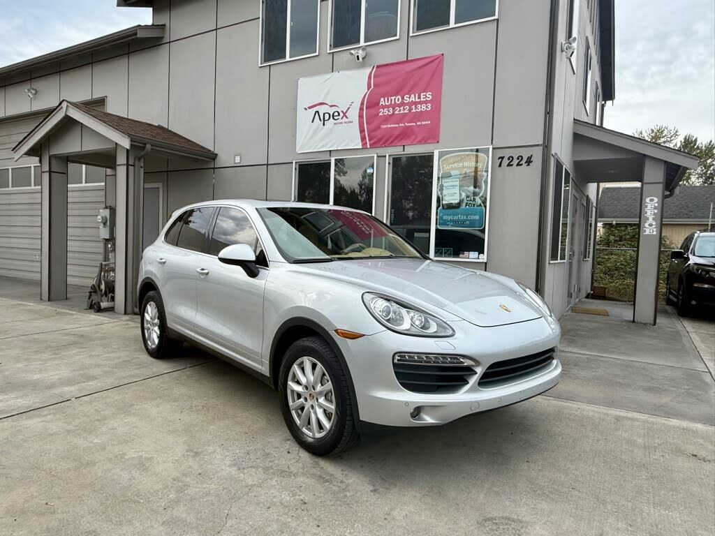 2014 PORSCHE Cayenne