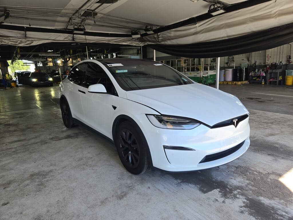 2022 TESLA Model X
