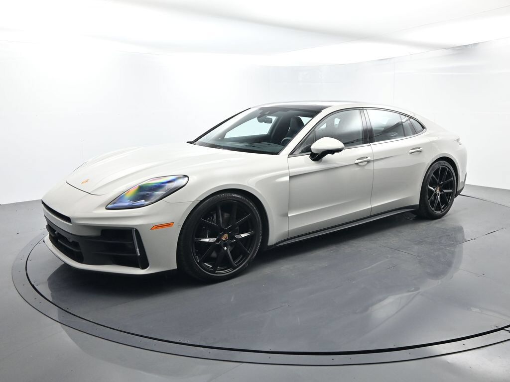 2025 PORSCHE Panamera