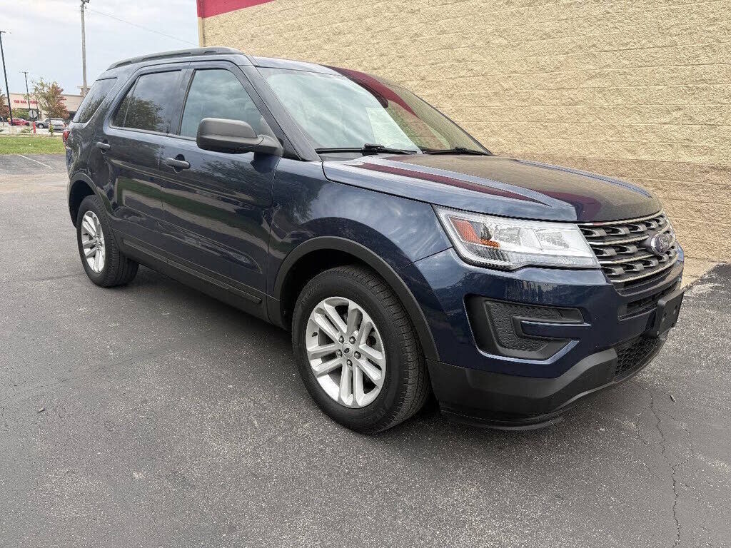 2017 FORD Explorer
