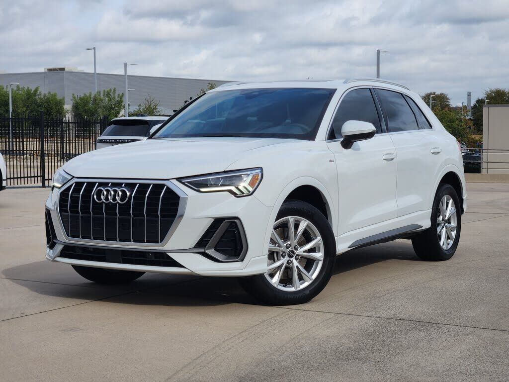 2022 AUDI Q3