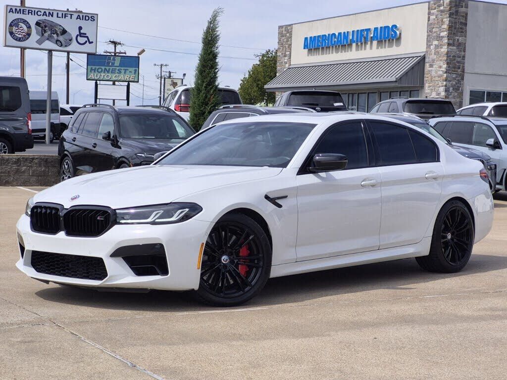 2023 BMW M5