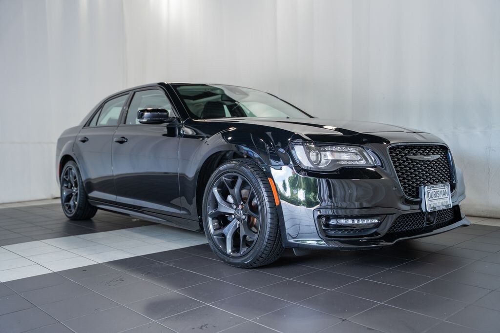 2023 CHRYSLER 300