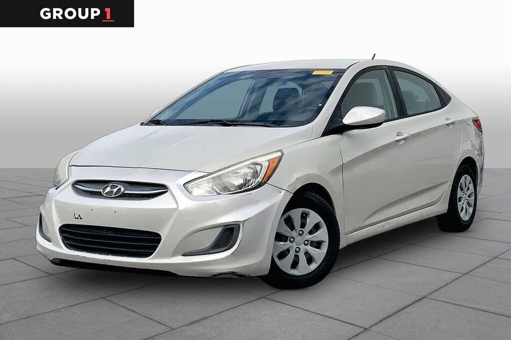 2016 HYUNDAI Accent