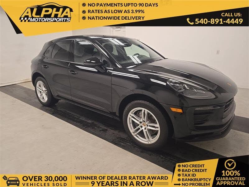 2024 PORSCHE Macan