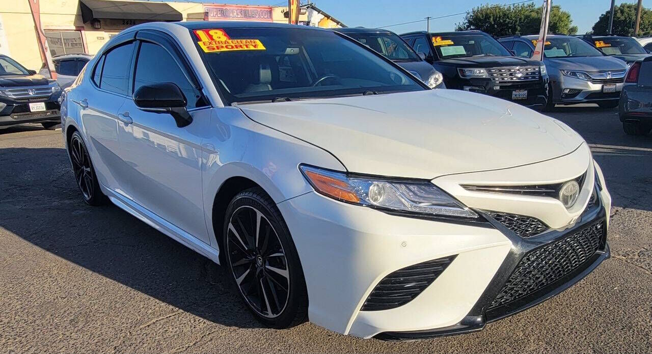 2018 TOYOTA Camry
