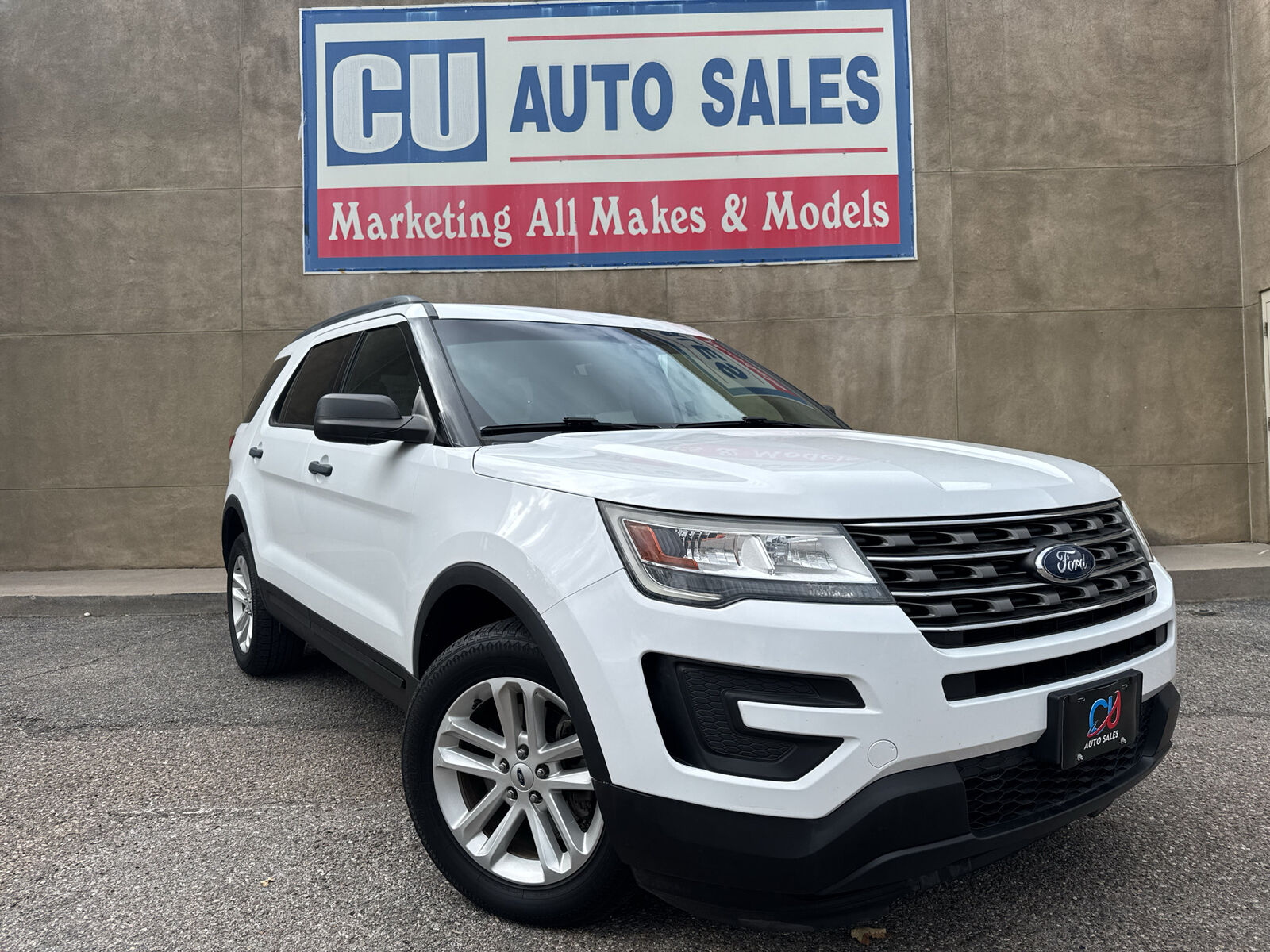 2017 FORD Explorer