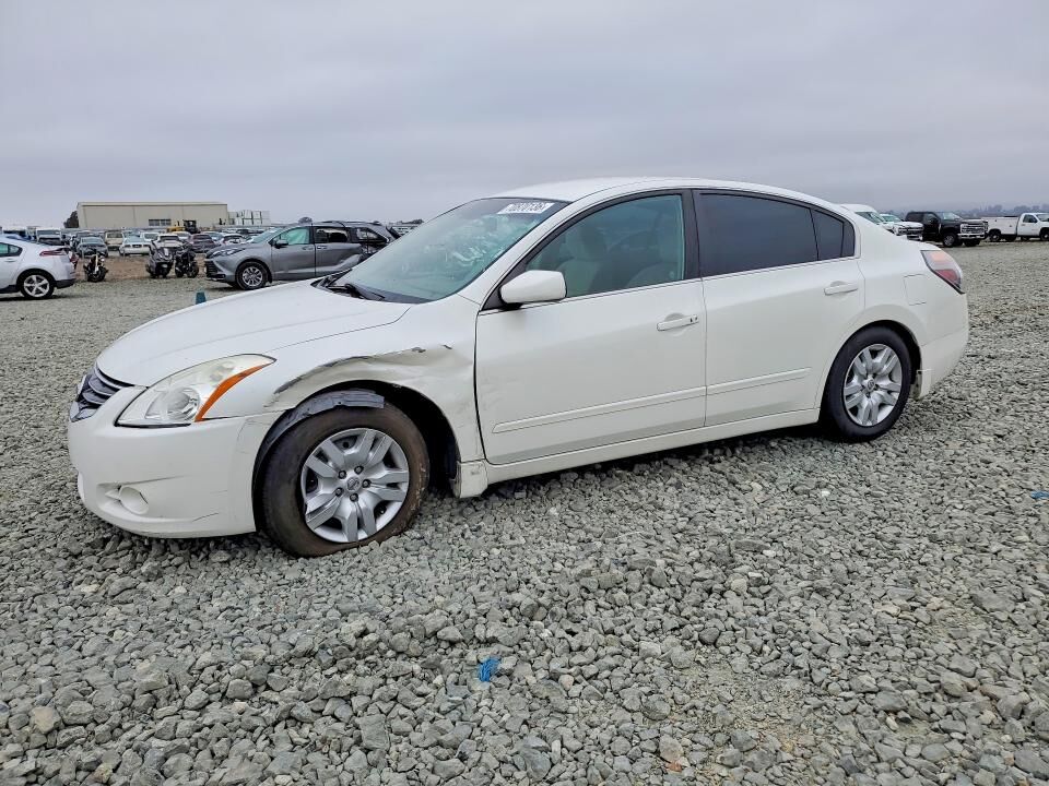 2010 NISSAN Altima