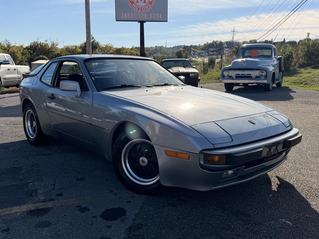1983 PORSCHE 944