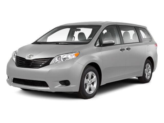 2013 TOYOTA Sienna