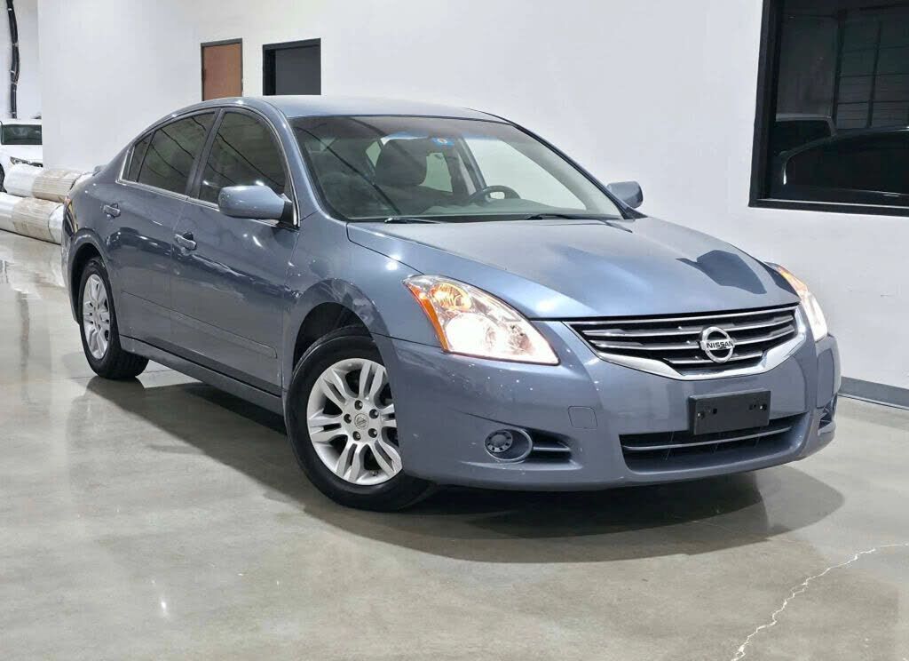 2012 NISSAN Altima