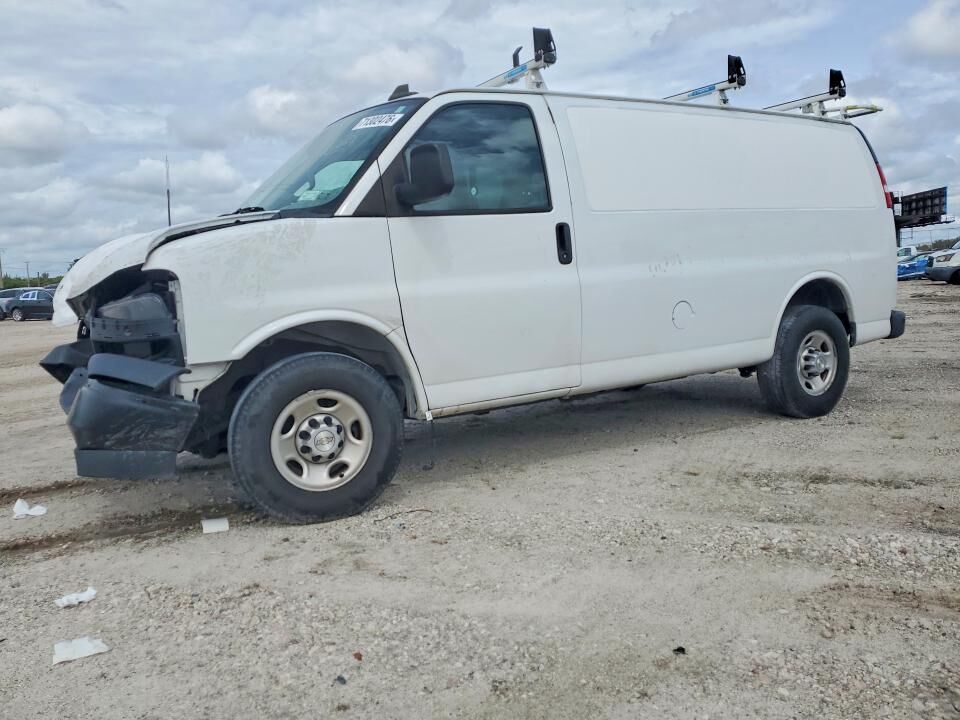 2021 CHEVROLET Express