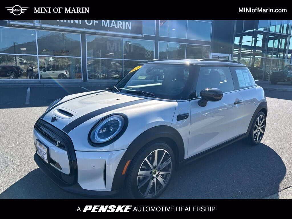 2023 MINI Hardtop