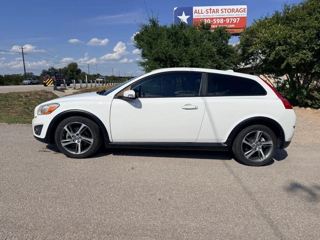 2013 VOLVO C30