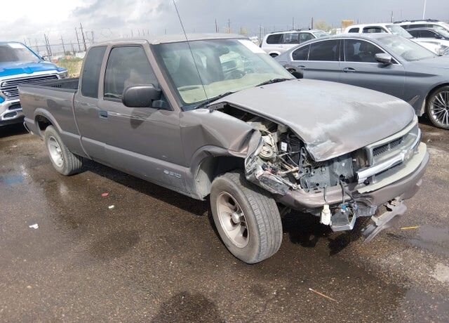 2000 CHEVROLET S-10 Pickup