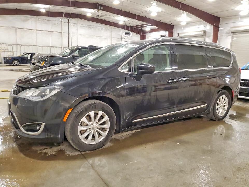 2018 CHRYSLER Pacifica