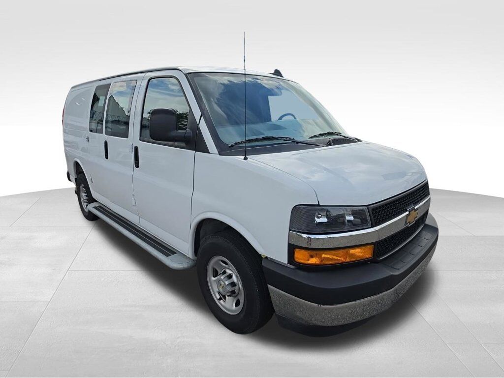 2025 CHEVROLET Express