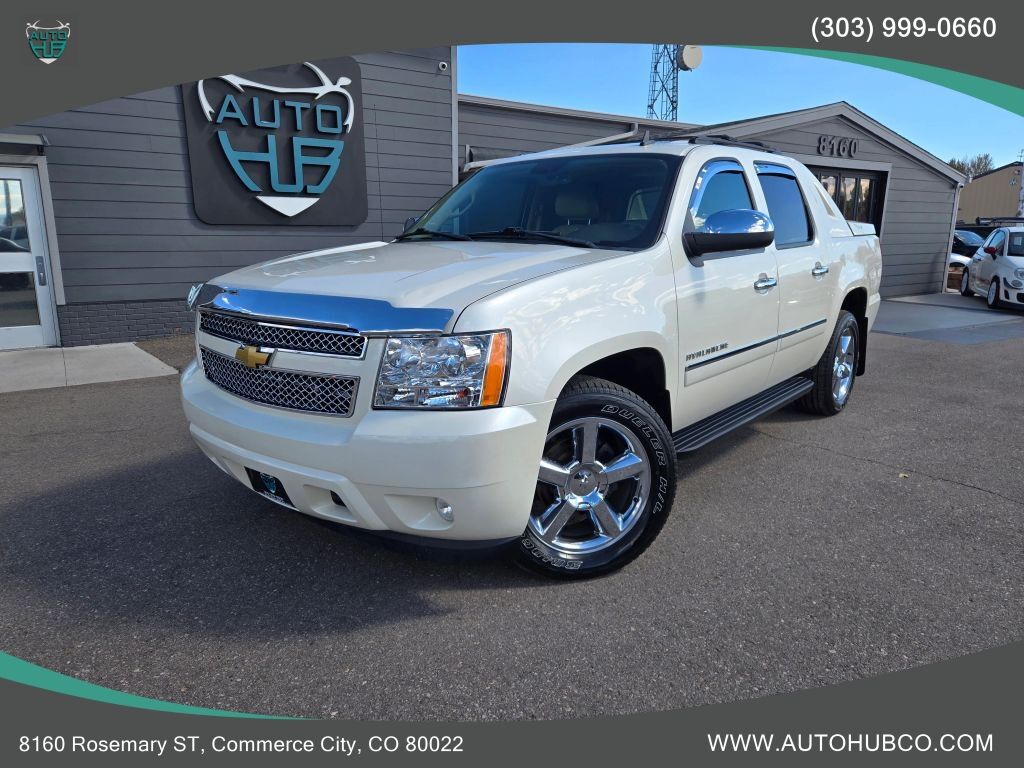 2013 CHEVROLET Avalanche
