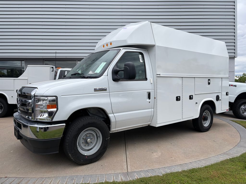 2027 FORD E-350