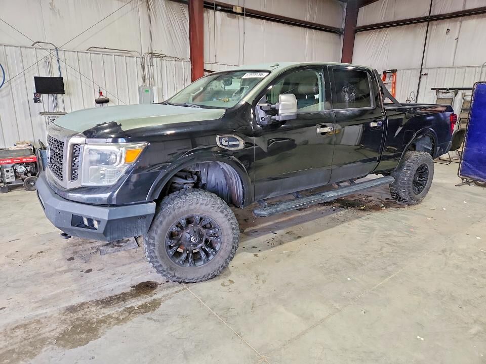 2016 NISSAN Titan