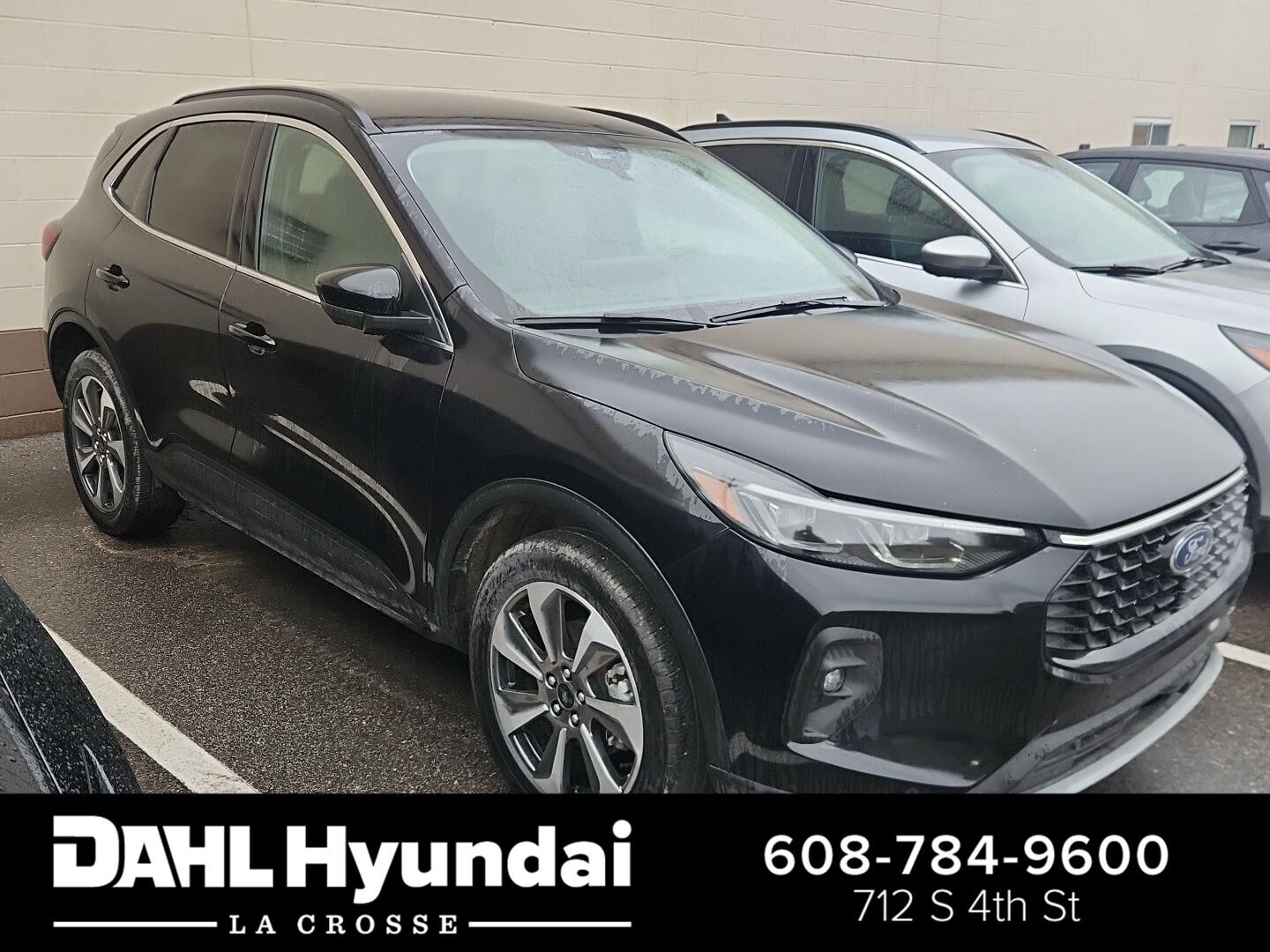 2024 FORD Escape