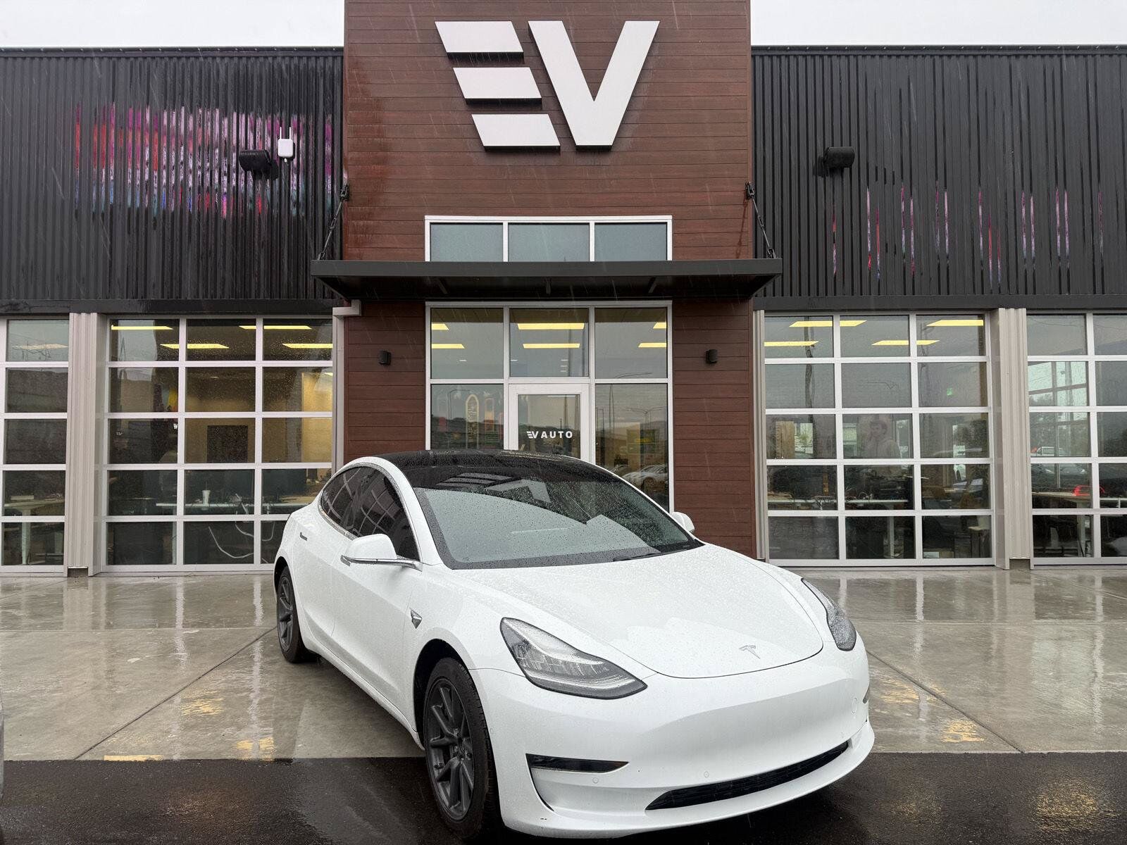 2018 TESLA Model 3