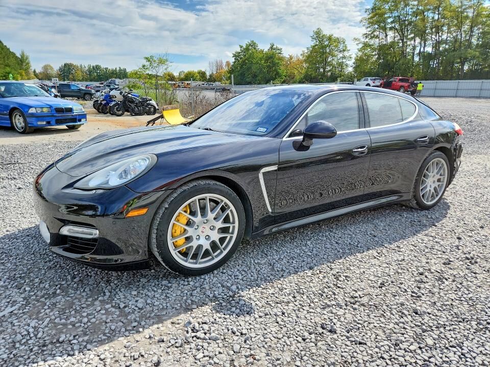2010 PORSCHE Panamera